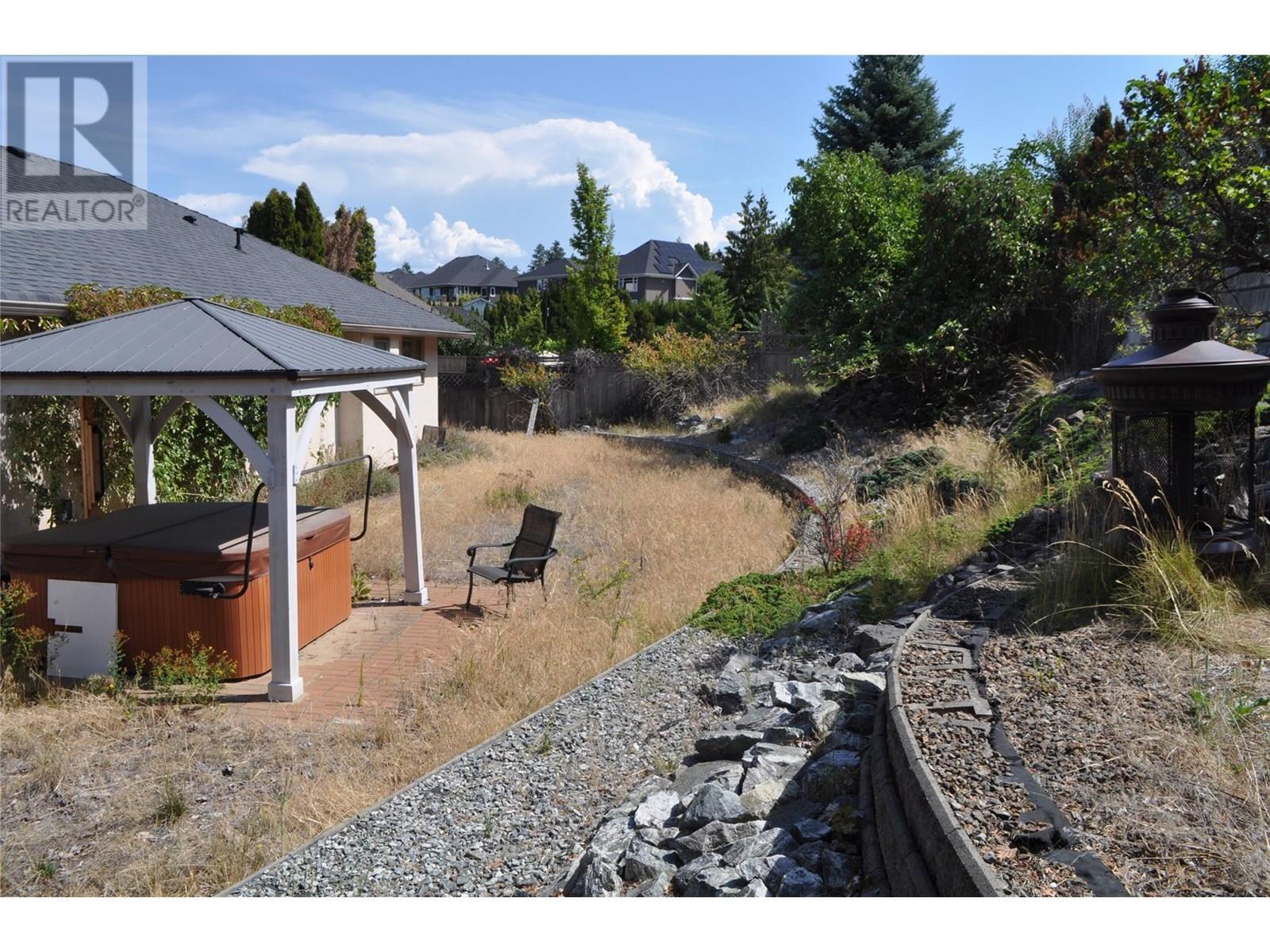 KELOWNA, British Columbia, V1W 4K4, CA, 3 Bedrooms Bedrooms, ,3 BathroomsBathrooms,Residential,For Sale,1906808