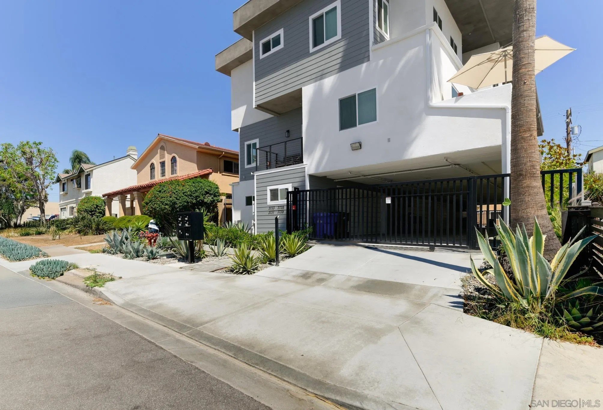 San Diego, California, 92104, United States, 3 Bedrooms Bedrooms, ,3 BathroomsBathrooms,Residential,For Sale,1942176