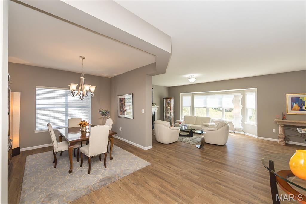 Mehlville, Missouri, 63128, United States, 3 Bedrooms Bedrooms, ,3 BathroomsBathrooms,Residential,For Sale,1966938