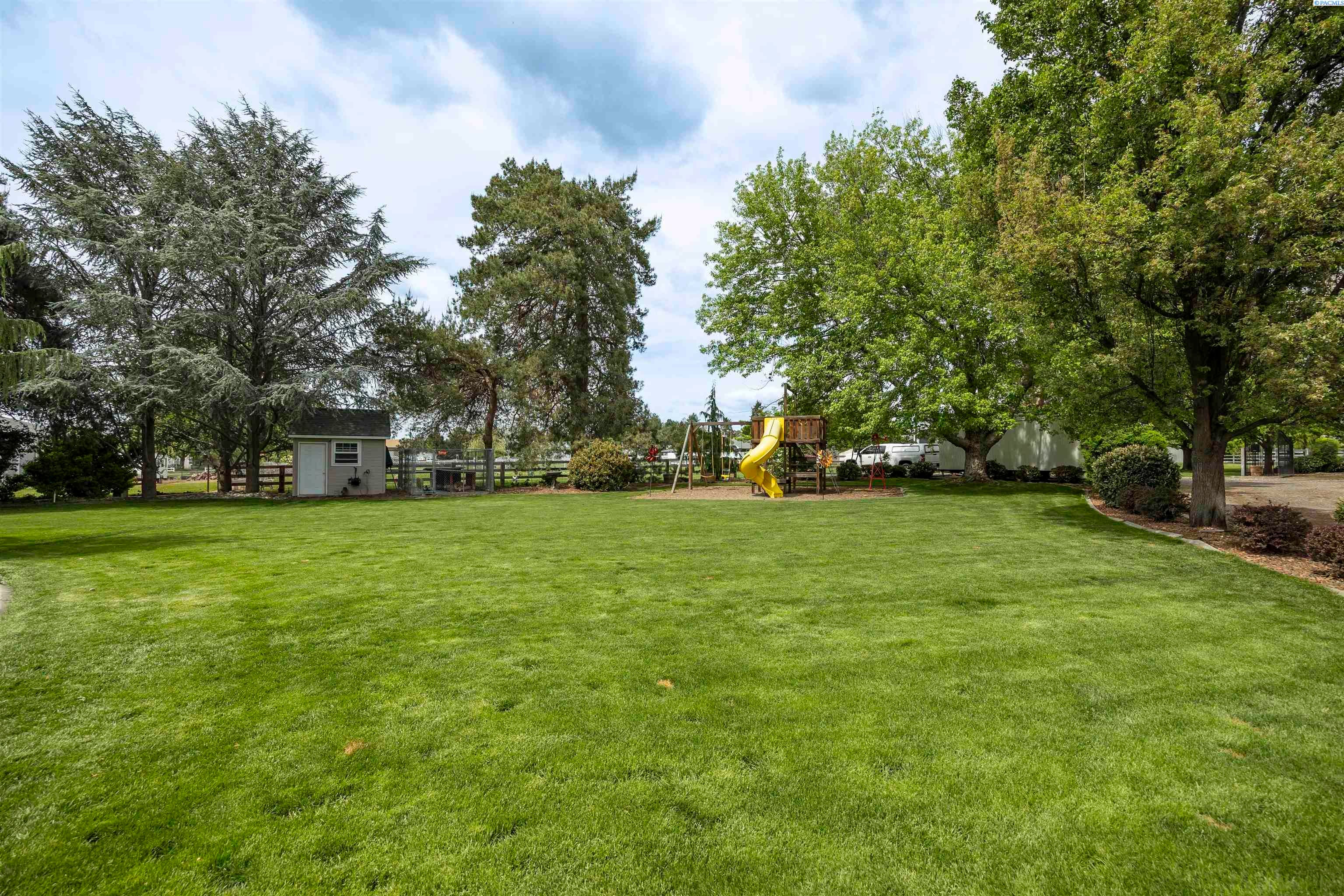 Pasco, Washington, 99301, United States, 3 Bedrooms Bedrooms, ,3 BathroomsBathrooms,Residential,For Sale,1979985