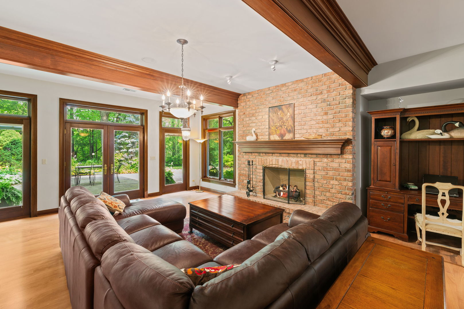 St. Charles, Illinois, 60175, United States, 4 Bedrooms Bedrooms, ,5 BathroomsBathrooms,Residential,For Sale,1848567