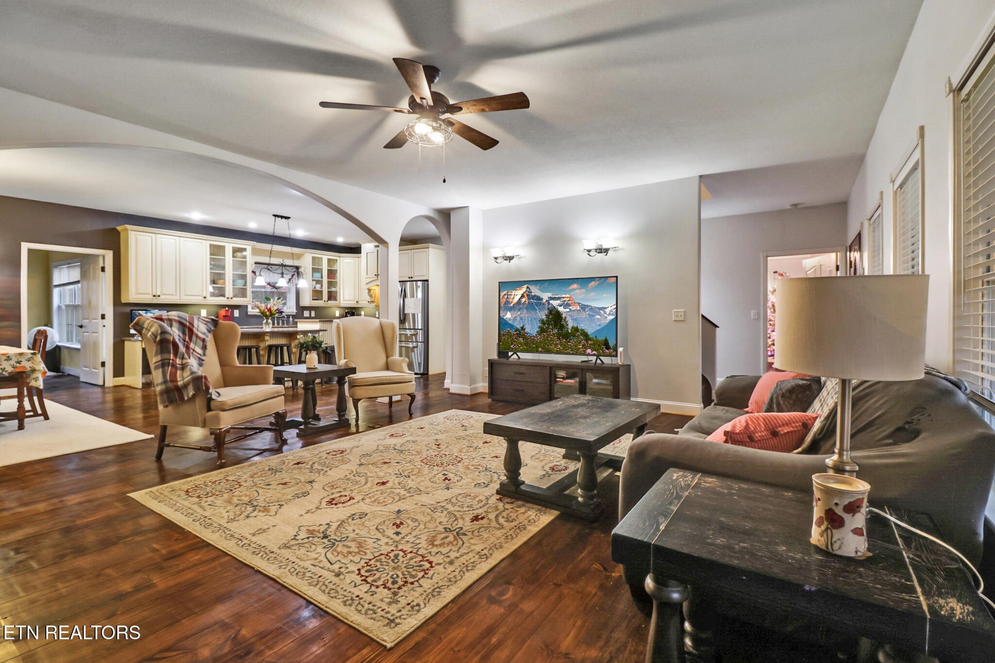 Crossville, Tennessee, 38572, United States, 2 Bedrooms Bedrooms, ,3 BathroomsBathrooms,Residential,For Sale,1998694