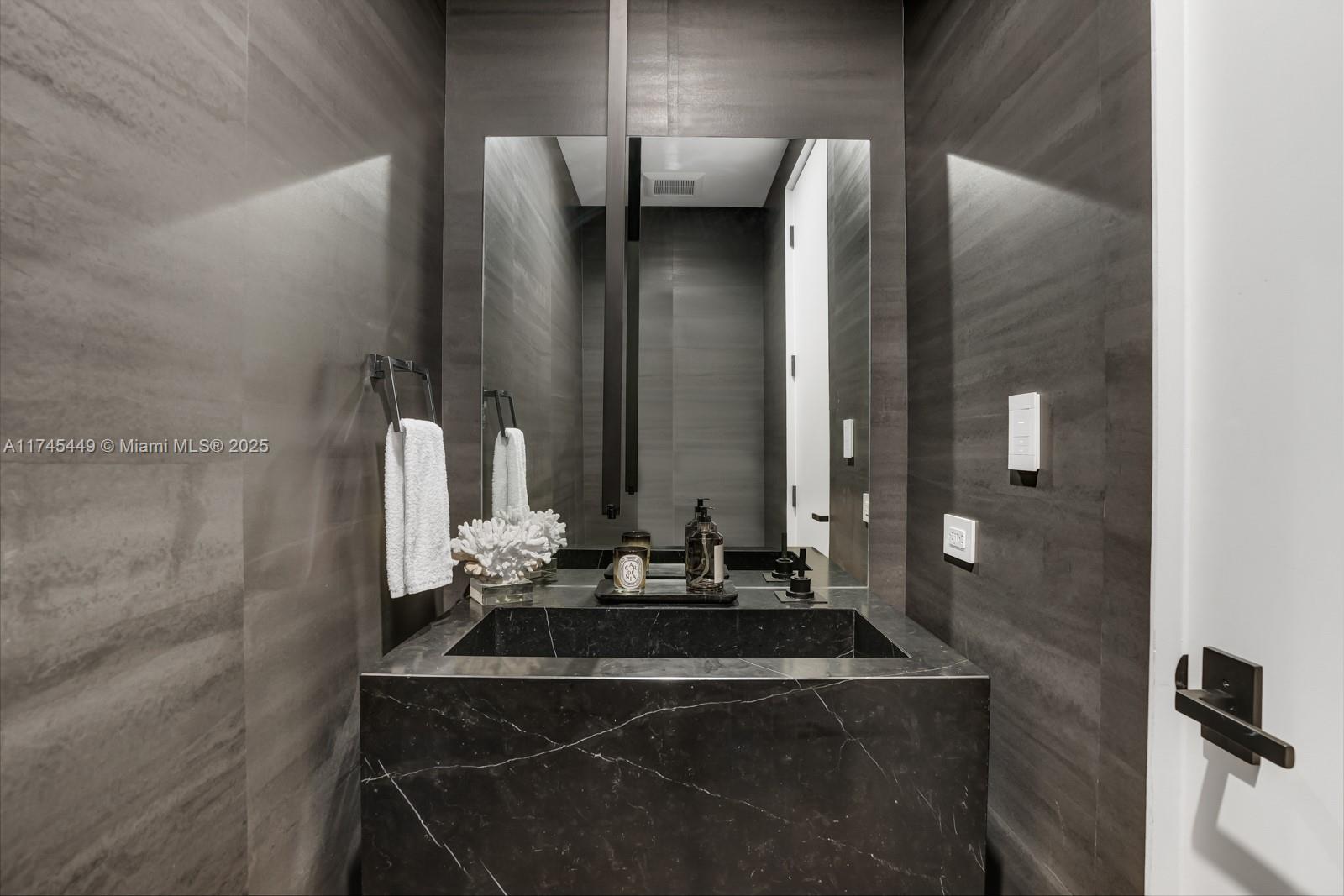 Coral Gables, Florida, 33156, United States, 7 Bedrooms Bedrooms, ,8 BathroomsBathrooms,Residential,For Sale,1732082