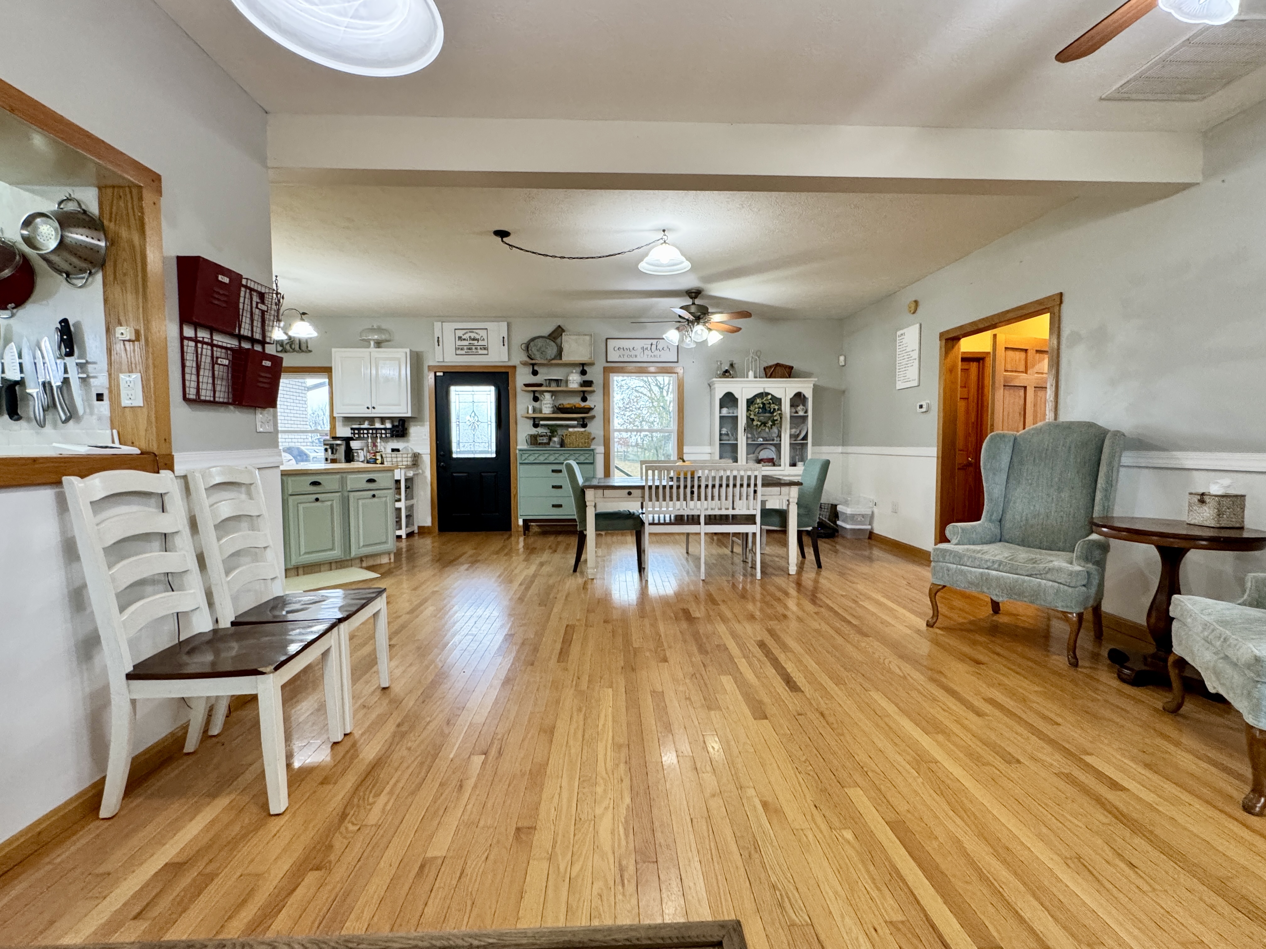 Hillsboro, Kentucky, 41049, United States, 3 Bedrooms Bedrooms, ,3 BathroomsBathrooms,Residential,For Sale,1984101