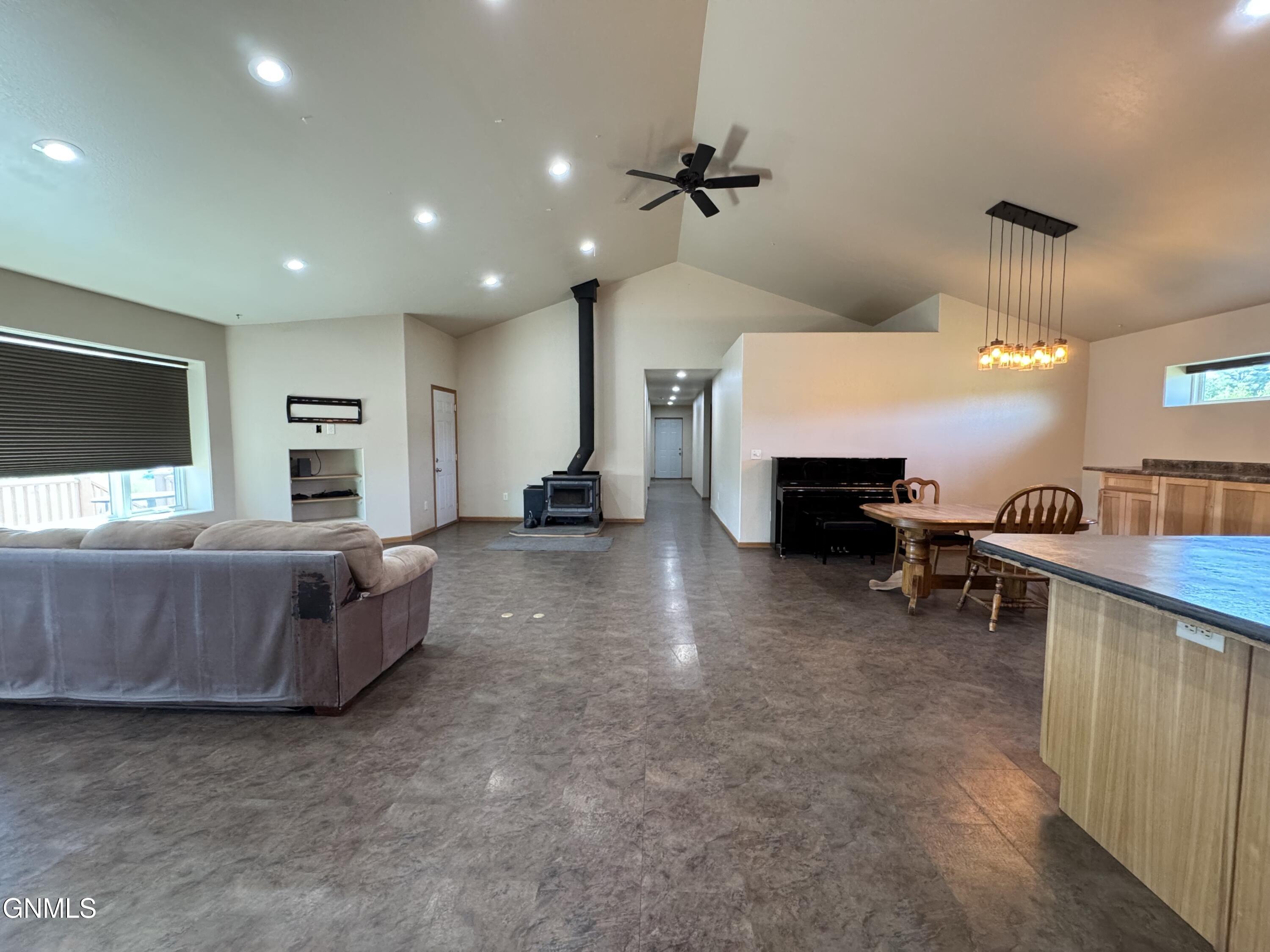 New Salem, North Dakota, 58563, United States, 7 Bedrooms Bedrooms, ,1 BathroomBathrooms,Residential,For Sale,1904775