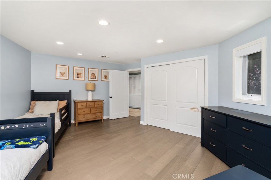 Los Angeles, California, 90046, United States, 3 Bedrooms Bedrooms, ,4 BathroomsBathrooms,Residential,For Sale,1817494