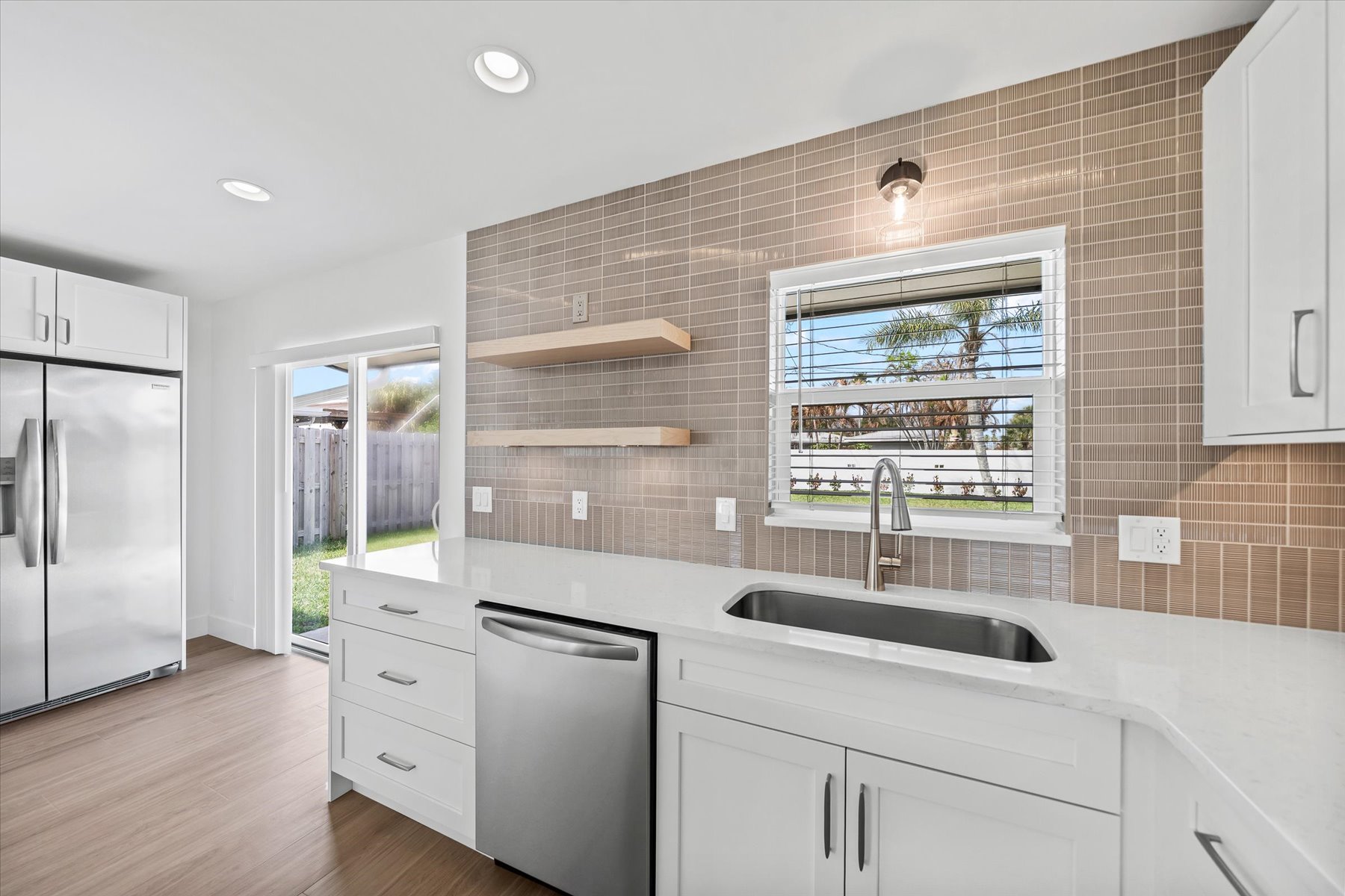  122 1st Avenue, Indialantic, FL, 32903 - 物件實景