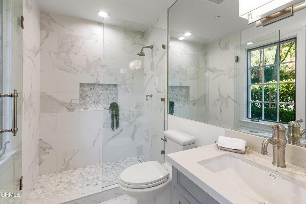 Camarillo, California, 93012, United States, 5 Bedrooms Bedrooms, ,7 BathroomsBathrooms,Residential,For Sale,1996163