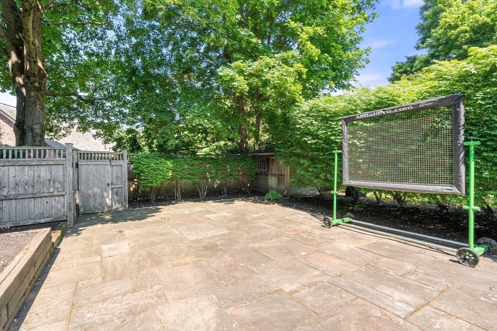 Newton, Massachusetts, 02465, United States, 5 Bedrooms Bedrooms, ,4 BathroomsBathrooms,Residential,For Sale,1848730