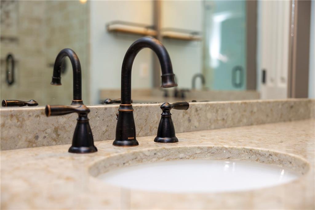 Suwanee, Georgia, 30024, United States, 5 Bedrooms Bedrooms, ,4 BathroomsBathrooms,Residential,For Sale,2005954