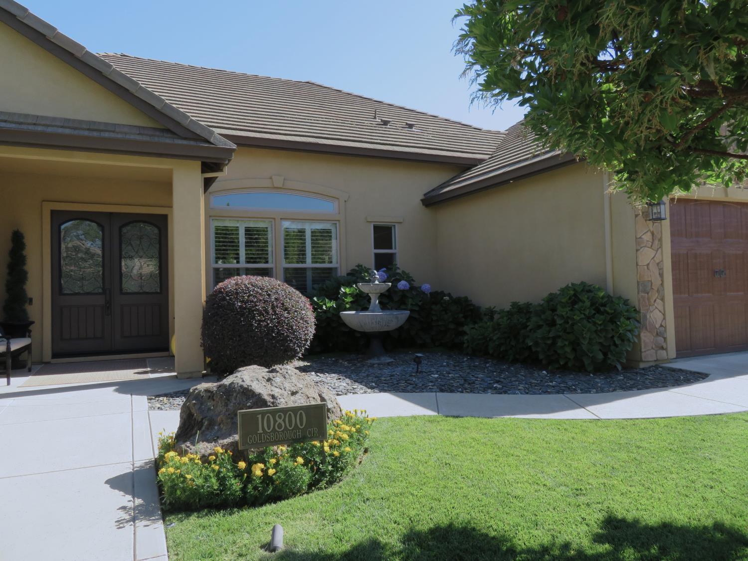 Oakdale, California, 95361, United States, 3 Bedrooms Bedrooms, ,4 BathroomsBathrooms,Residential,For Sale,1905843