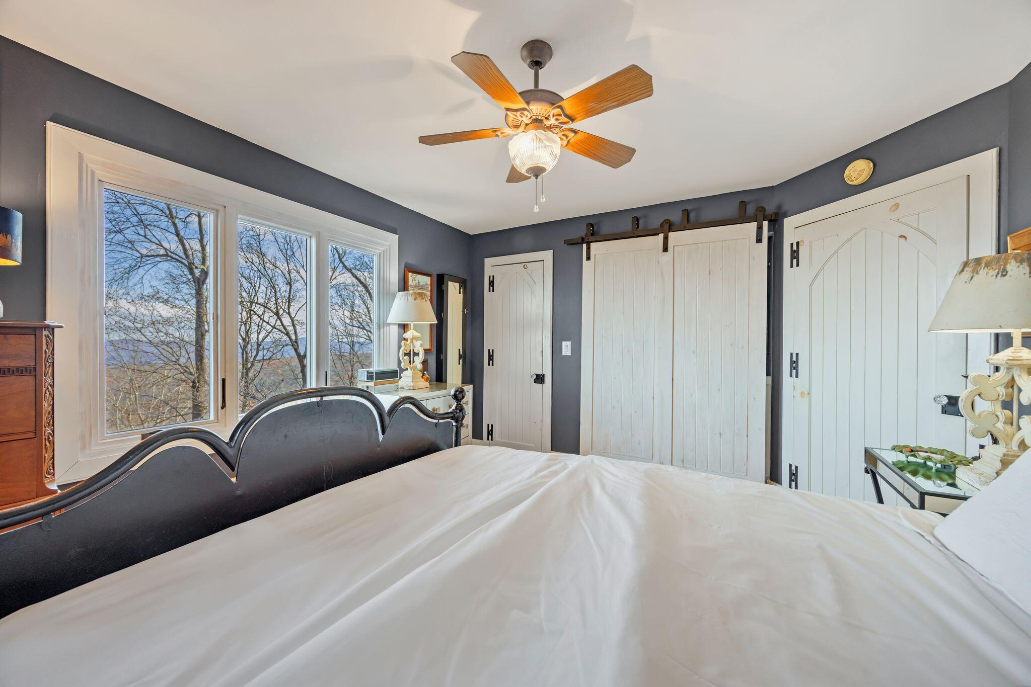 Rising Fawn, Georgia, 30738, United States, 2 Bedrooms Bedrooms, ,2 BathroomsBathrooms,Residential,For Sale,1995389