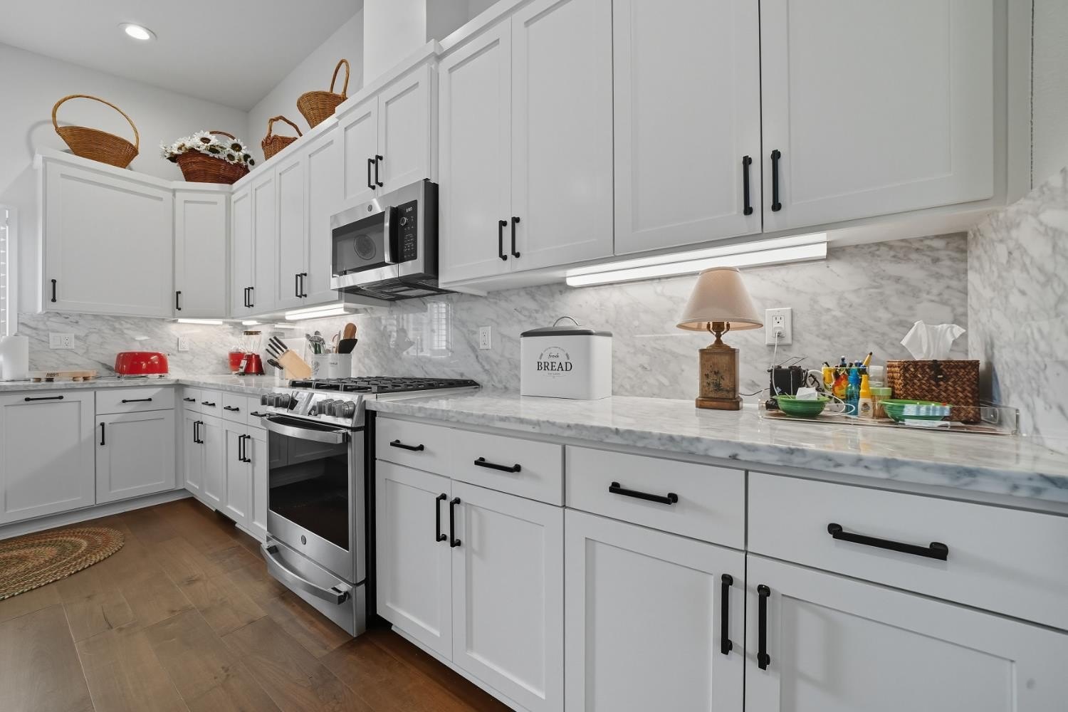 Mountain Ranch, California, 95246, United States, 4 Bedrooms Bedrooms, ,3 BathroomsBathrooms,Residential,For Sale,1976559