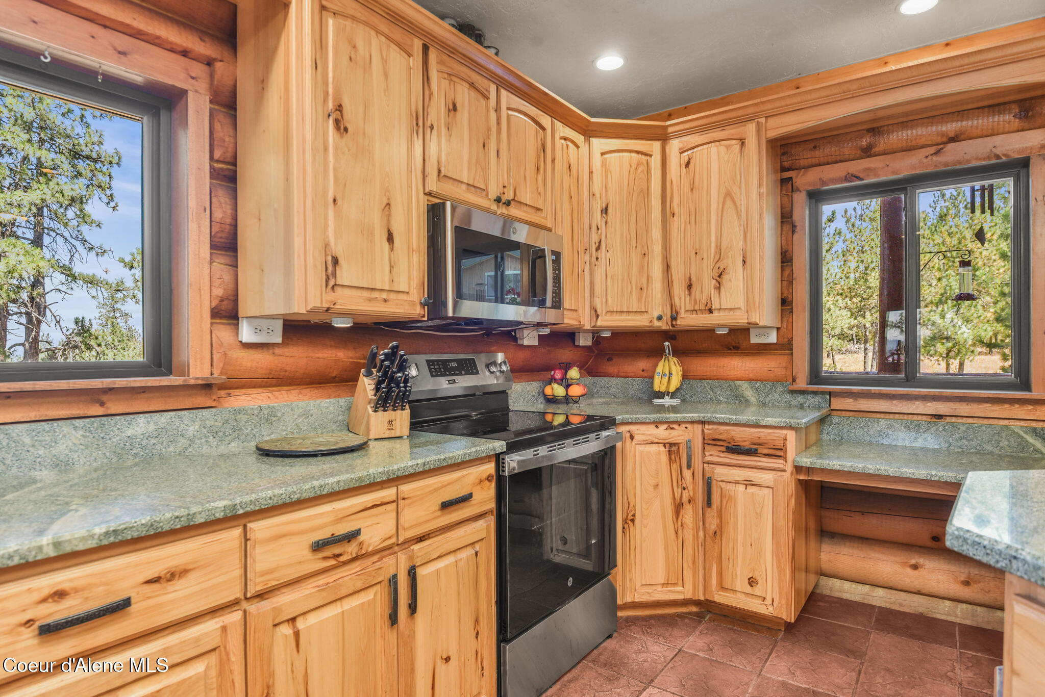Harrison, Idaho, 83833, United States, 5 Bedrooms Bedrooms, ,4 BathroomsBathrooms,Residential,For Sale,1900572