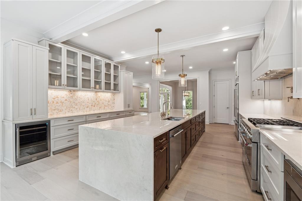 Alpharetta, Georgia, 30004, United States, 5 Bedrooms Bedrooms, ,7 BathroomsBathrooms,Residential,For Sale,1978962