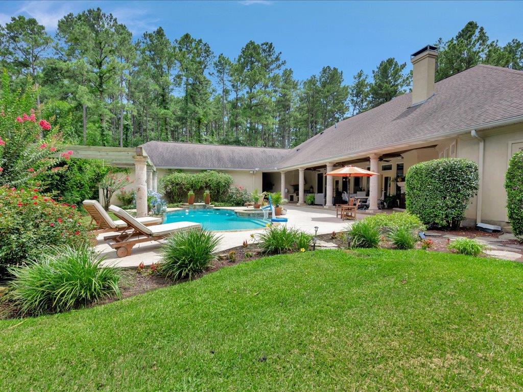 Lufkin, Texas, 75901, United States, 4 Bedrooms Bedrooms, ,5 BathroomsBathrooms,Residential,For Sale,1979665