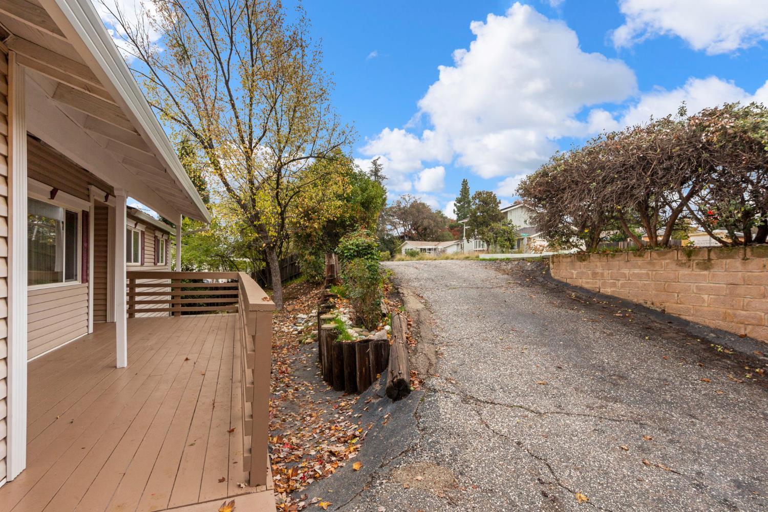 Auburn, California, 95603, United States, 3 Bedrooms Bedrooms, ,2 BathroomsBathrooms,Residential,For Sale,1998771