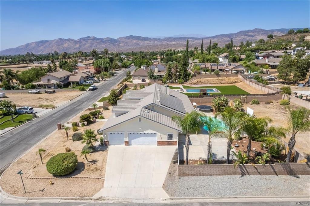 Hemet, California, 92544, United States, 4 Bedrooms Bedrooms, ,2 BathroomsBathrooms,Residential,For Sale,1899336