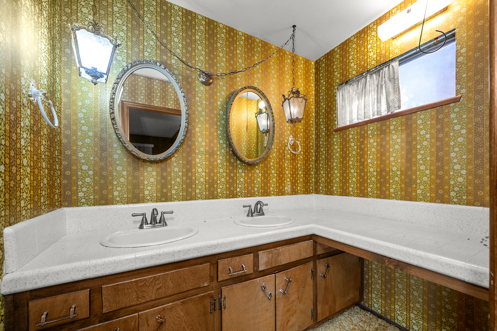 Big Bear City, California, 92314, United States, 4 Bedrooms Bedrooms, ,3 BathroomsBathrooms,Residential,For Sale,2000367