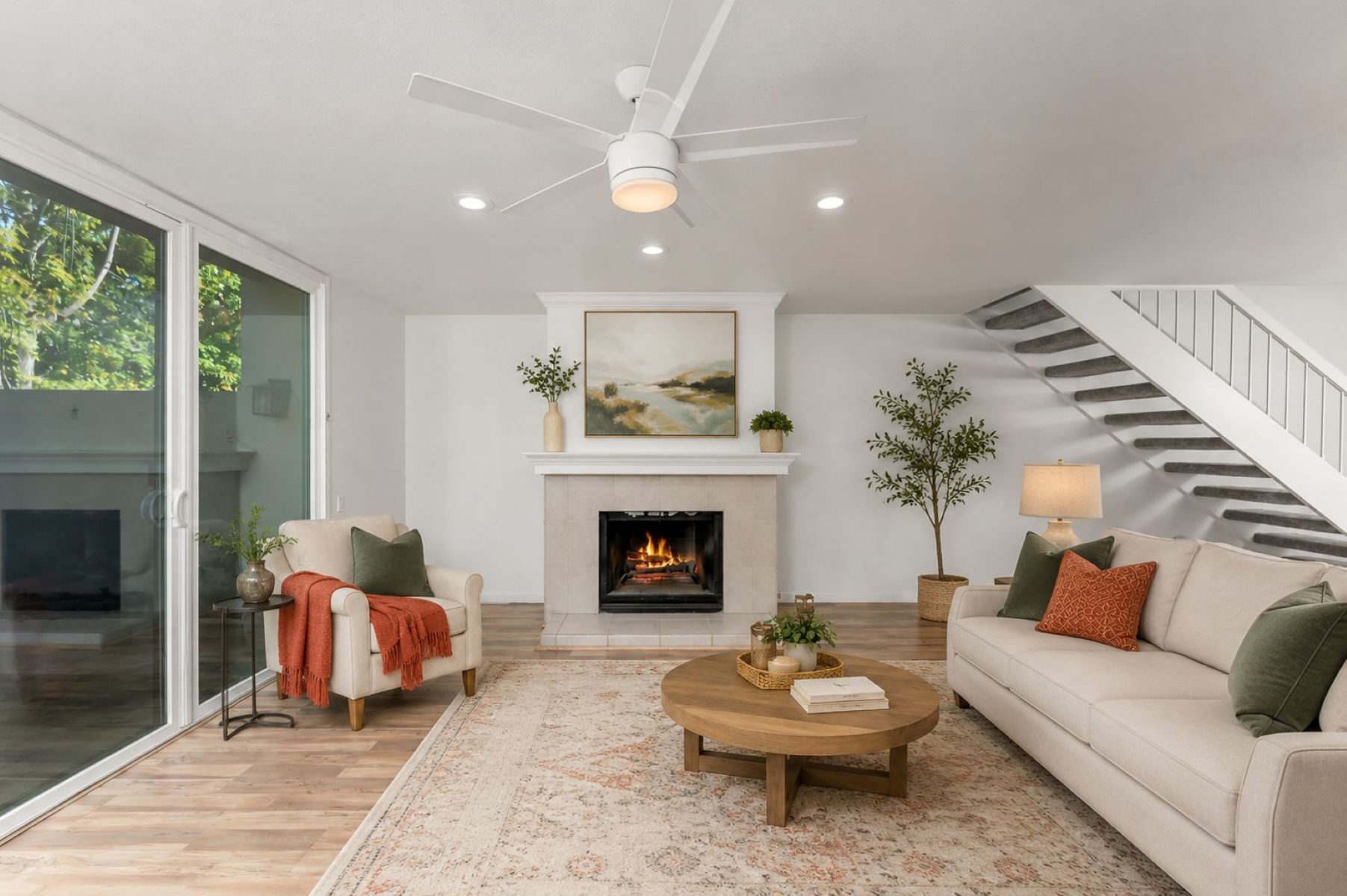  709 Woodside Lane East #2, Sacramento, CA 95825 - 物件實景