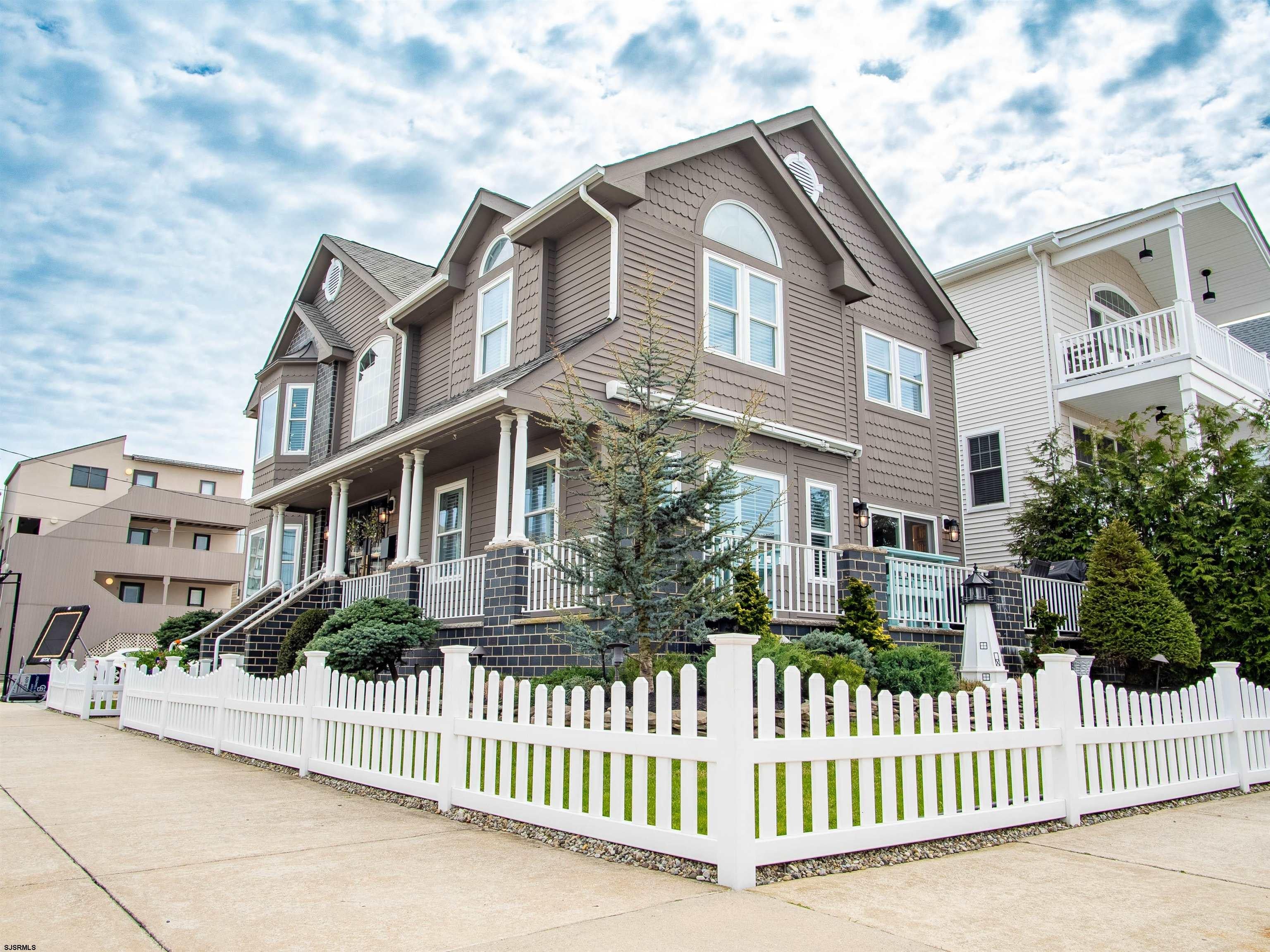 Longport, New Jersey, 08403, United States, 3 Bedrooms Bedrooms, ,3 BathroomsBathrooms,Residential,For Sale,1826457