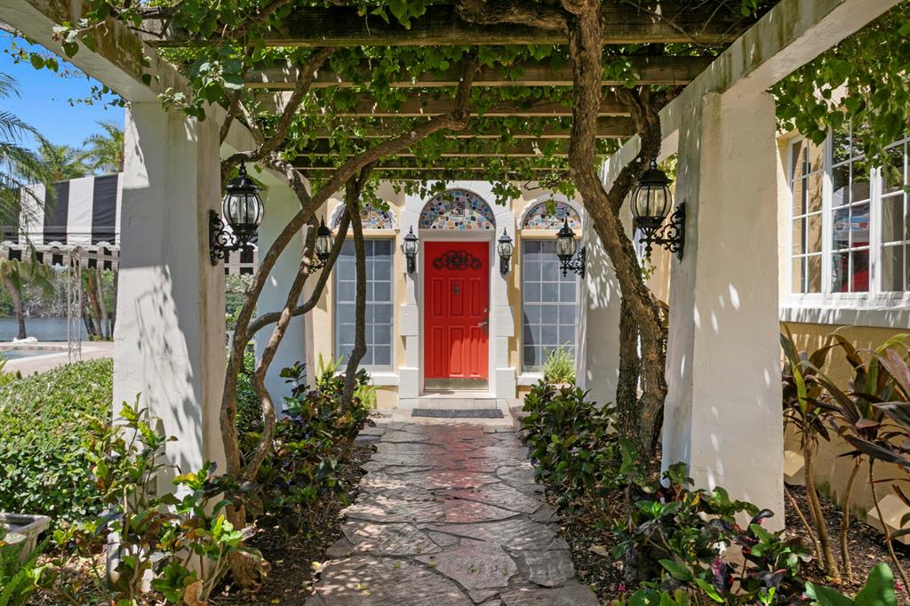 St Petersburg, Florida, 33704, United States, 4 Bedrooms Bedrooms, ,5 BathroomsBathrooms,Residential,For Sale,1794031