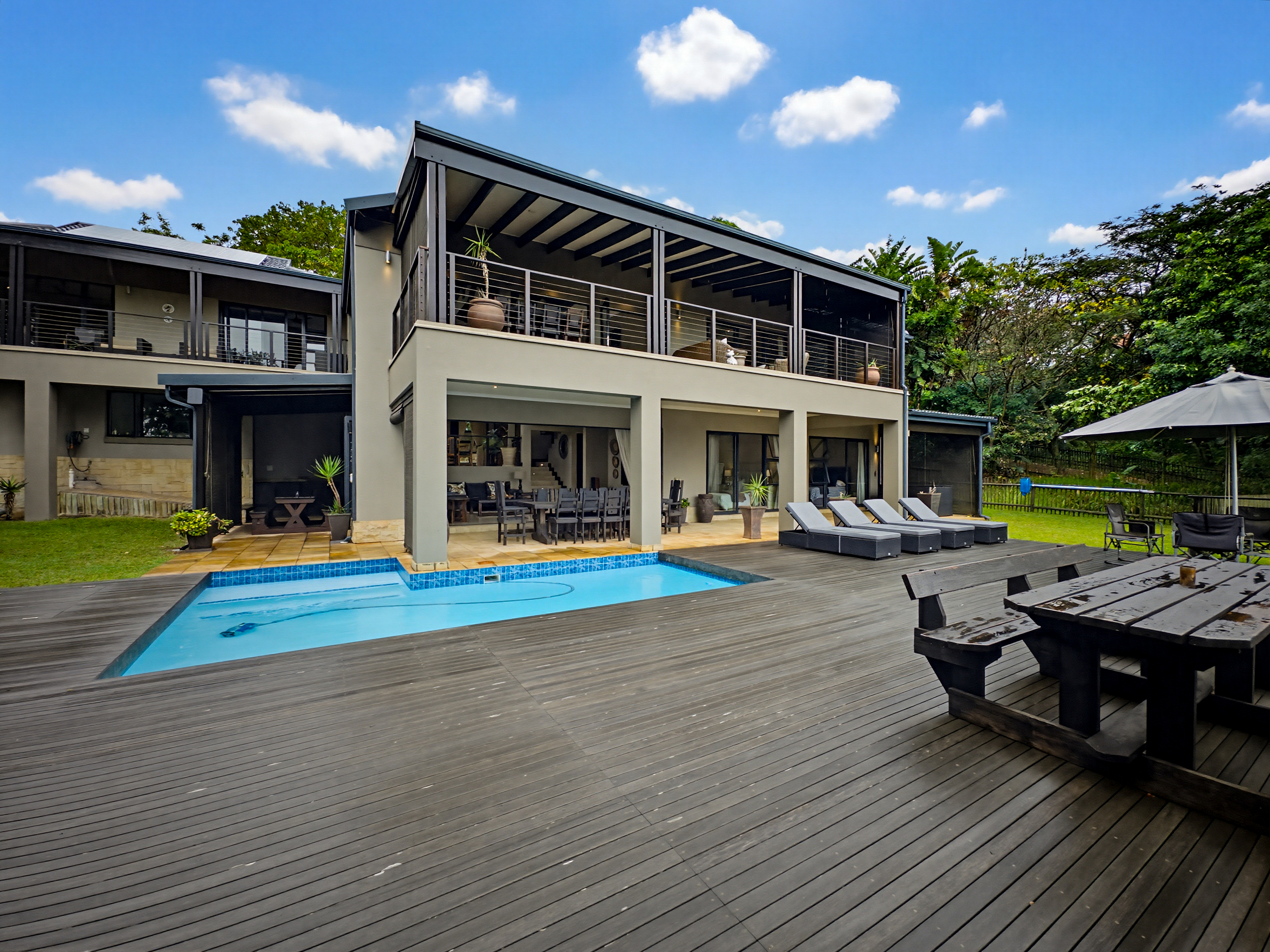  Private Bush Lodge-Inspired Estate Residence on 2,344m² in Simbithi Eco Estate - 物件實景