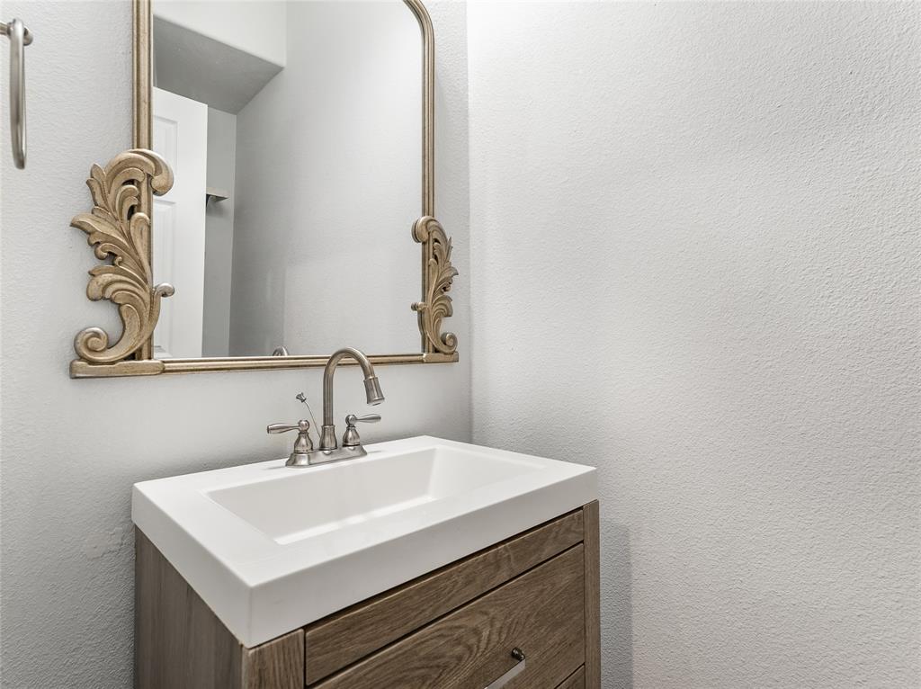 Celina, Texas, 75009, United States, 5 Bedrooms Bedrooms, ,4 BathroomsBathrooms,Residential,For Sale,2002202