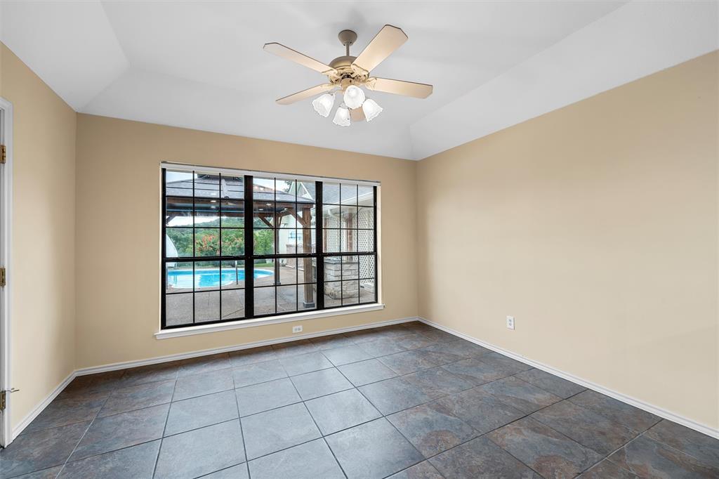 Woodway, Texas, 76712, United States, 5 Bedrooms Bedrooms, ,3 BathroomsBathrooms,Residential,For Sale,1890090