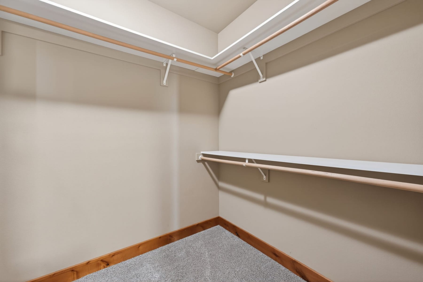  2635 N Awbrey Point Circle Bend, OR 97703 - 物件實景