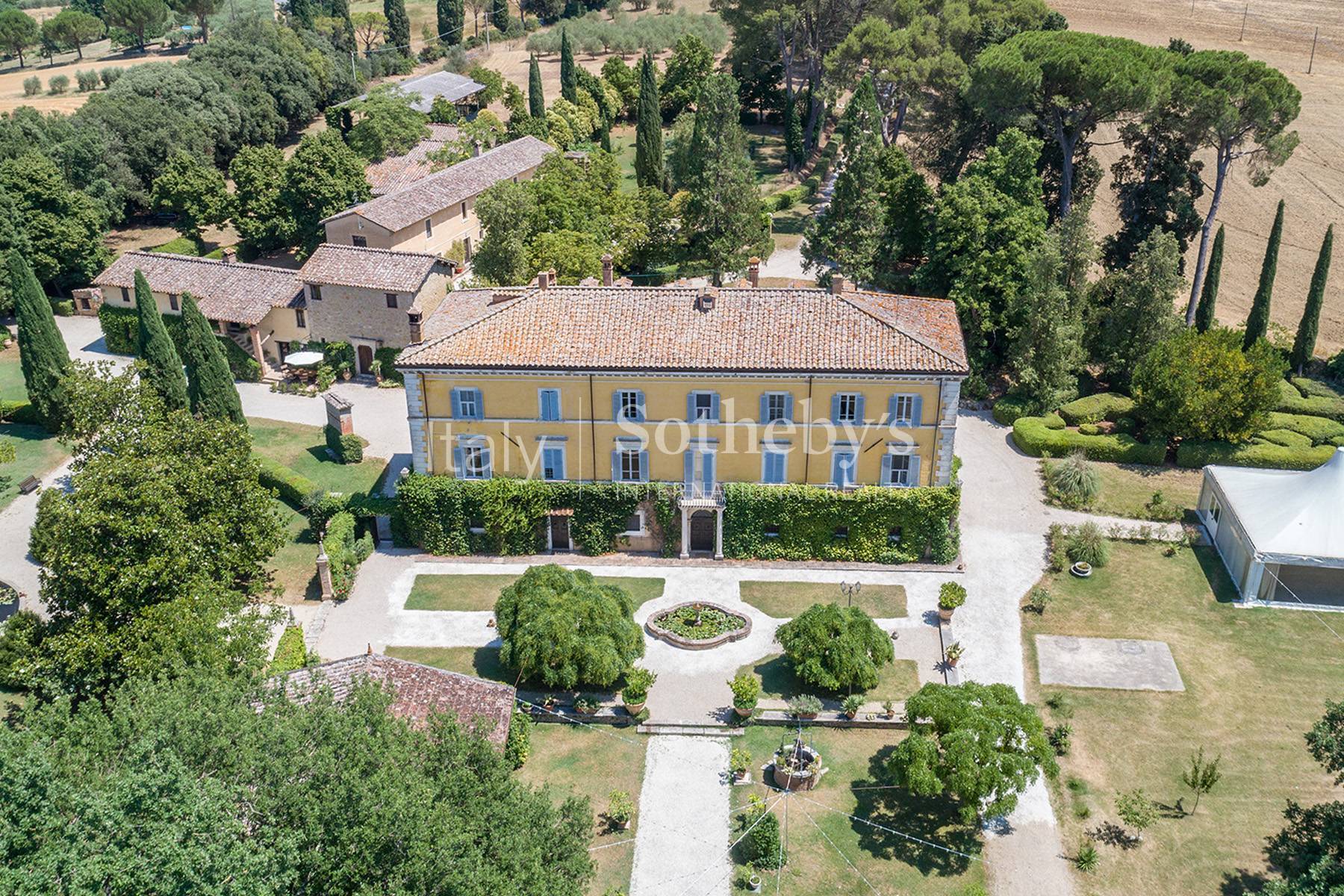  Historic Noble Estate with Monumental Park - 物件實景