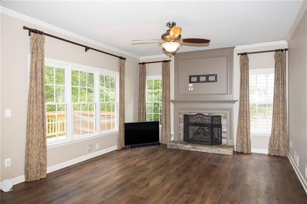 Suwanee, Georgia, 30024, United States, 5 Bedrooms Bedrooms, ,4 BathroomsBathrooms,Residential,For Sale,2005954