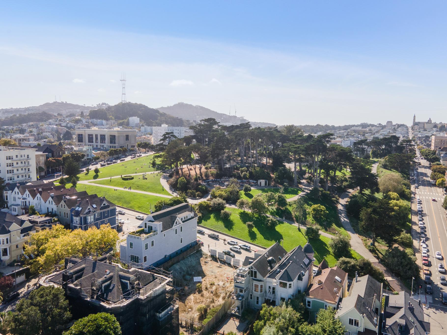 San Francisco, California, 94117, United States, 24 Bedrooms Bedrooms, ,Residential,For Sale,1995943
