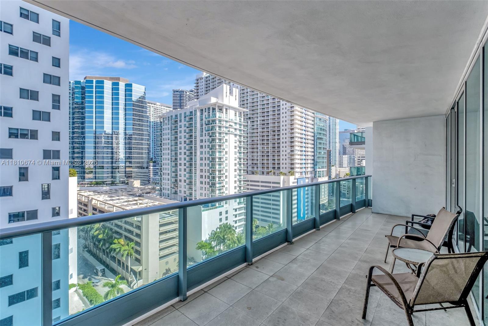 Miami, Florida, 33131, United States, 1 Bedroom Bedrooms, ,1 BathroomBathrooms,Residential,For Sale,1837622