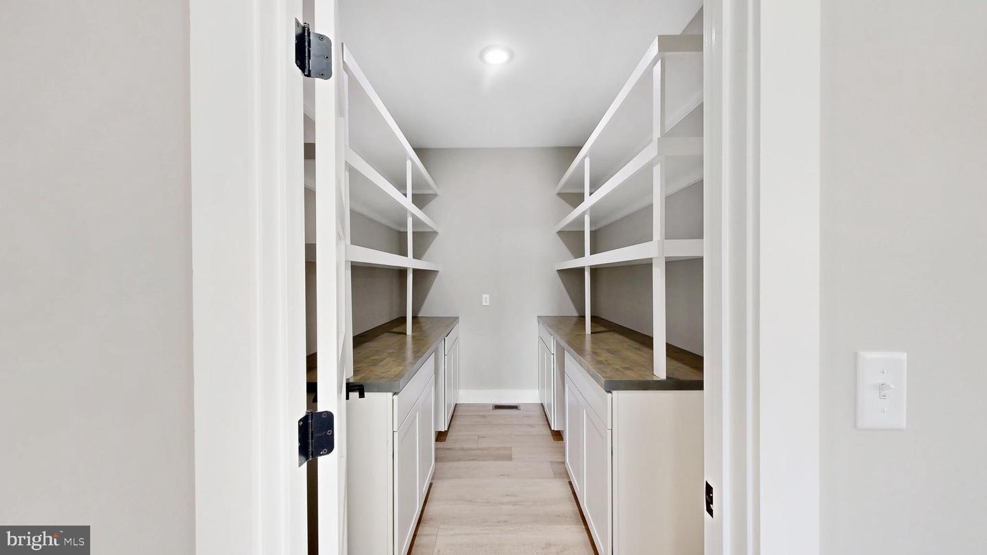 LEWES, Delaware, 19958, United States, 5 Bedrooms Bedrooms, ,7 BathroomsBathrooms,Residential,For Sale,1989878