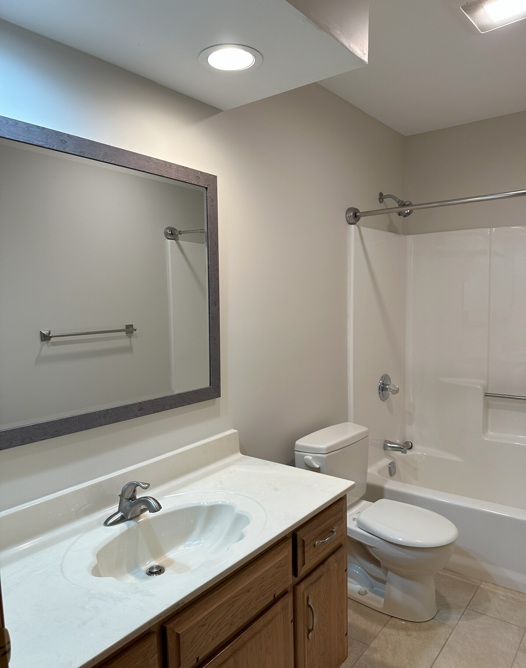 Fishers, Indiana, 46038, United States, 6 Bedrooms Bedrooms, ,4 BathroomsBathrooms,Residential,For Sale,1987782