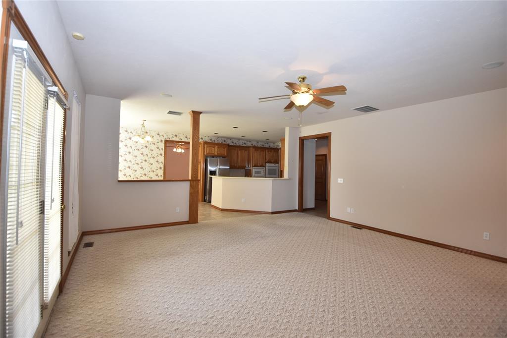 Oklahoma City, Oklahoma, 73142, United States, 5 Bedrooms Bedrooms, ,4 BathroomsBathrooms,Residential,For Sale,1935370