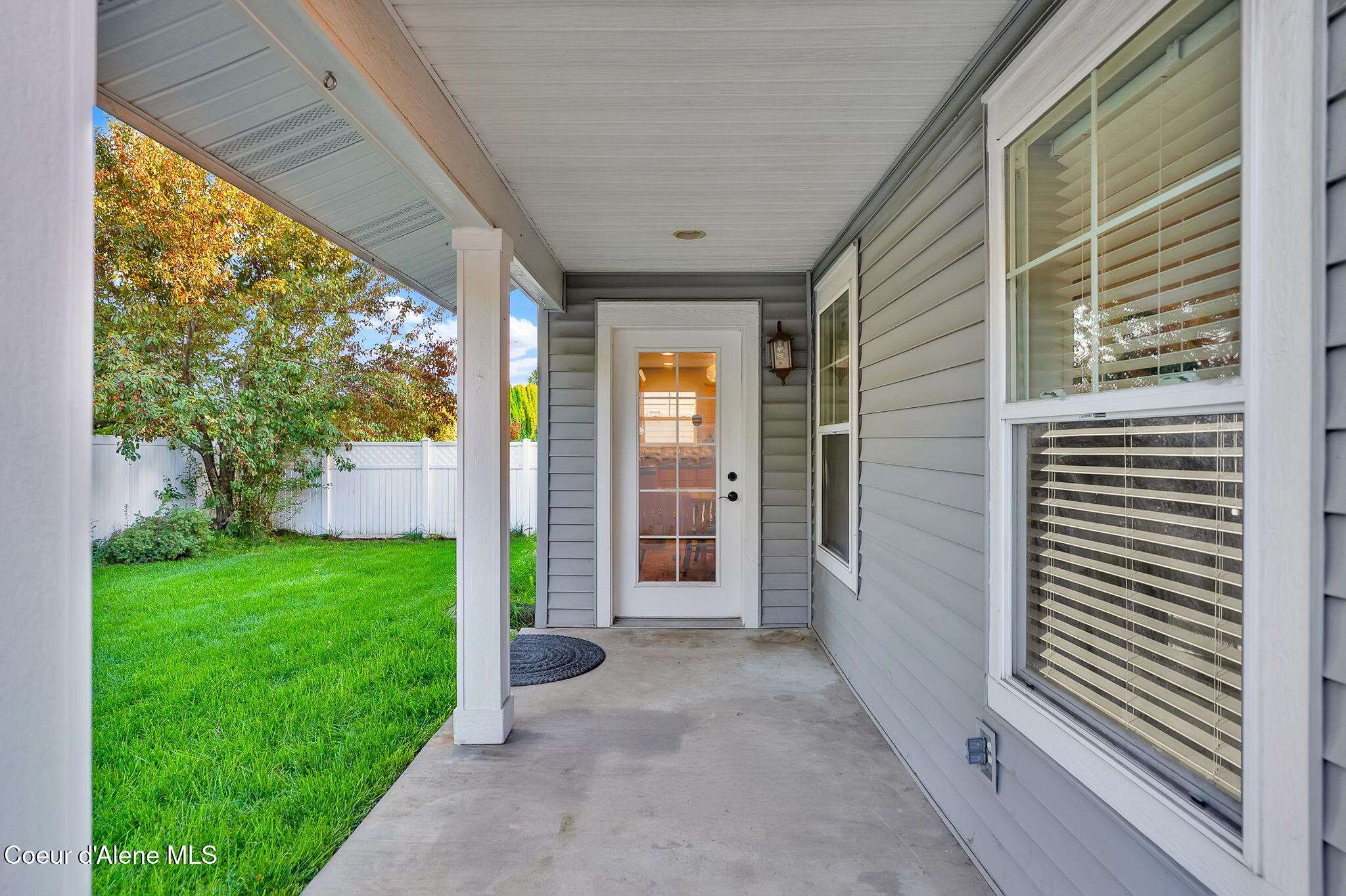 Coeur D'alene, Idaho, 83815, United States, 3 Bedrooms Bedrooms, ,2 BathroomsBathrooms,Residential,For Sale,1965651