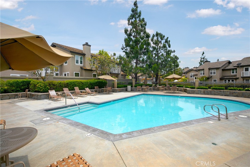 Laguna Niguel, California, 92677, United States, 2 Bedrooms Bedrooms, ,2 BathroomsBathrooms,Residential,For Sale,1947960