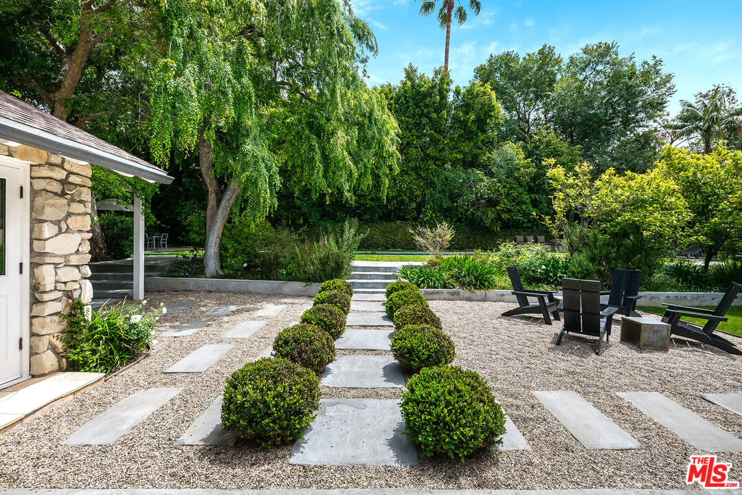 Los Angeles, California, 90077, United States, 5 Bedrooms Bedrooms, ,7 BathroomsBathrooms,Residential,For Sale,1827640