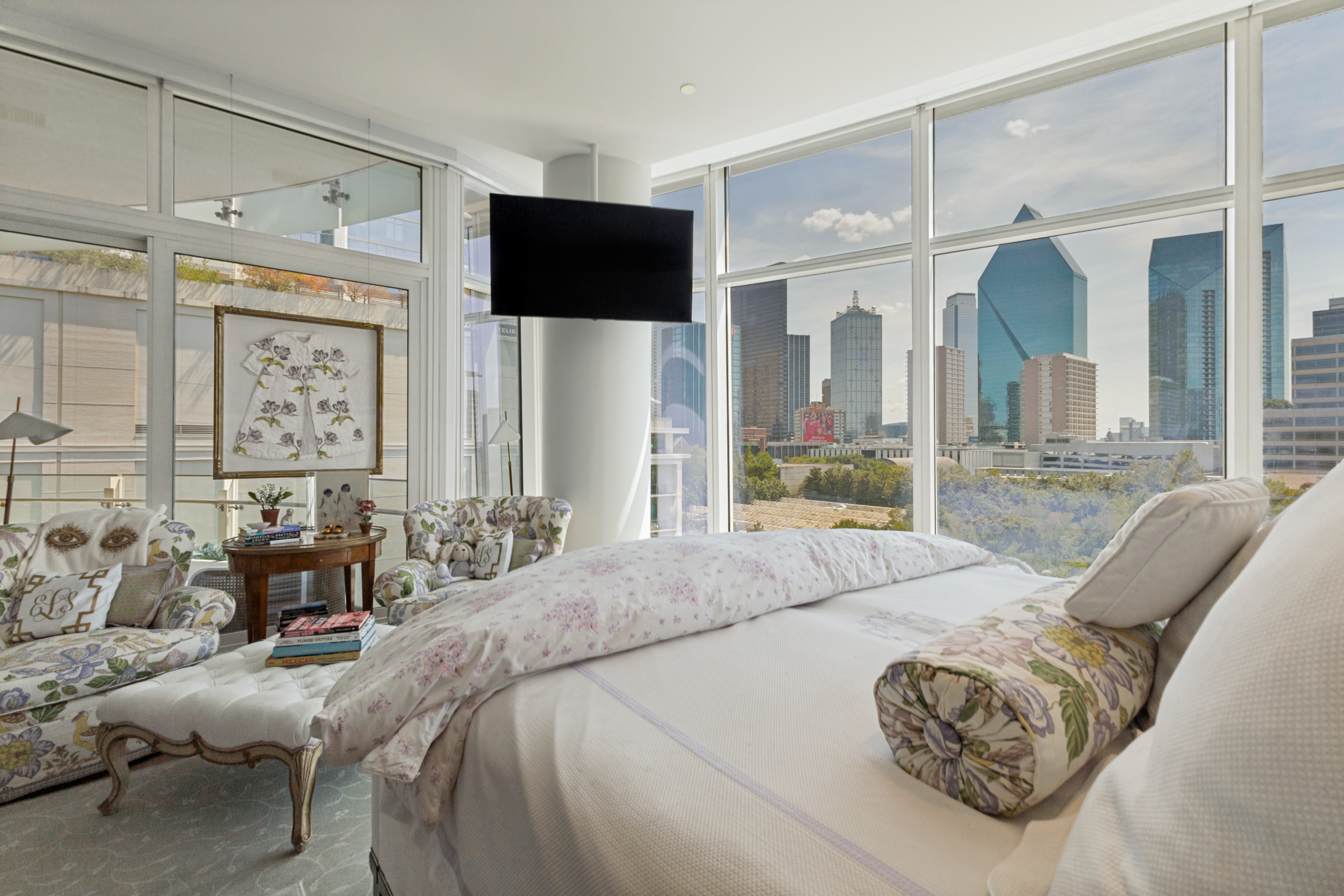  Distinctive Residence with Refined Custom Interiors - 物件實景