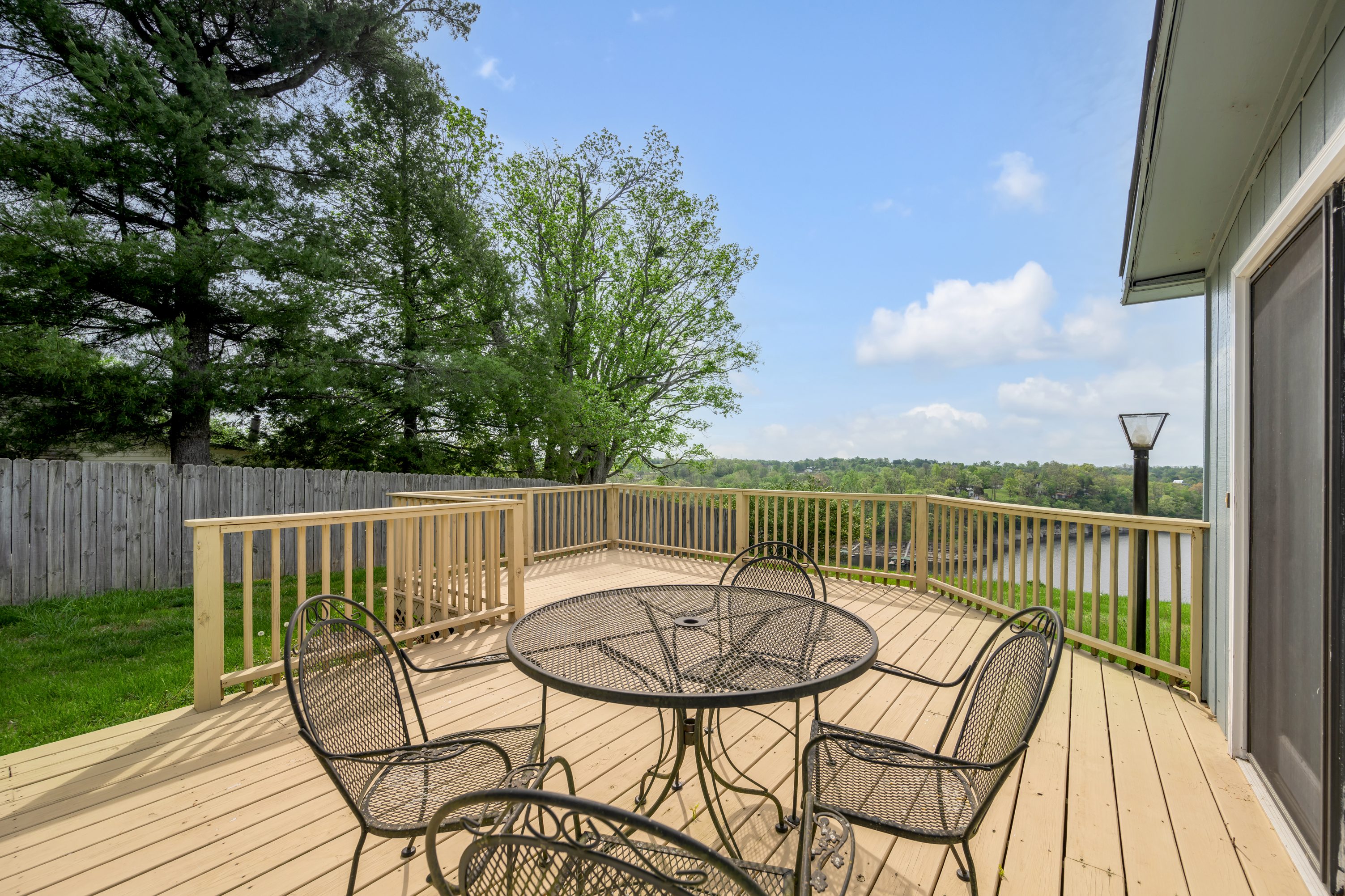  512 Chimney Rock Road - 物件實景