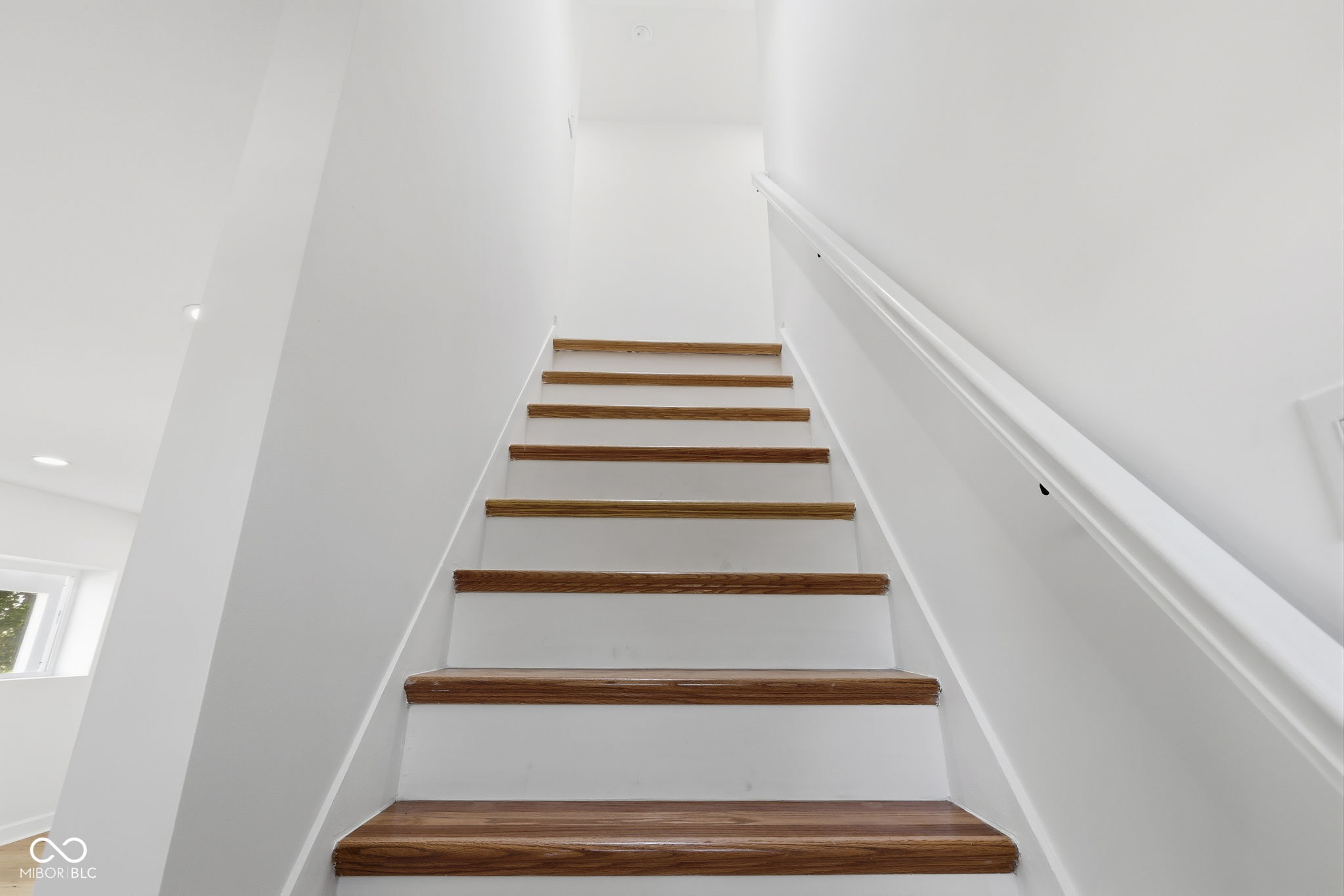 Carmel, Indiana, 46033, United States, 4 Bedrooms Bedrooms, ,3 BathroomsBathrooms,Residential,For Sale,1998022