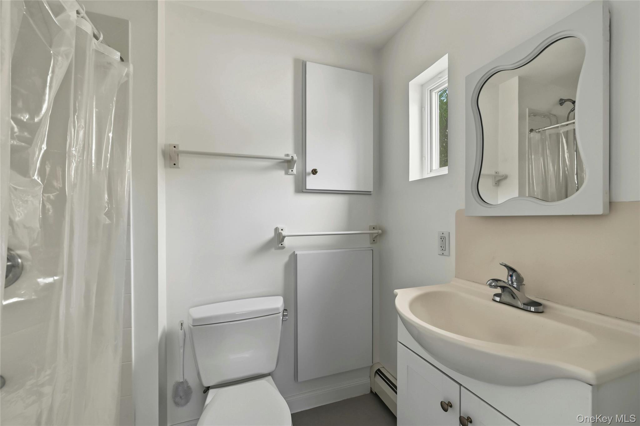  930 Tooker Avenue, West Babylon, NY, 11704 - 物件實景