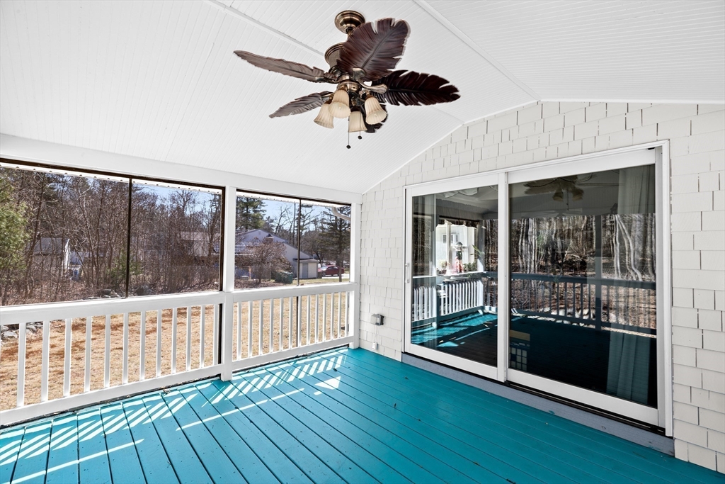 Easton, Massachusetts, 02375, United States, 3 Bedrooms Bedrooms, ,3 BathroomsBathrooms,Residential,For Sale,1975214