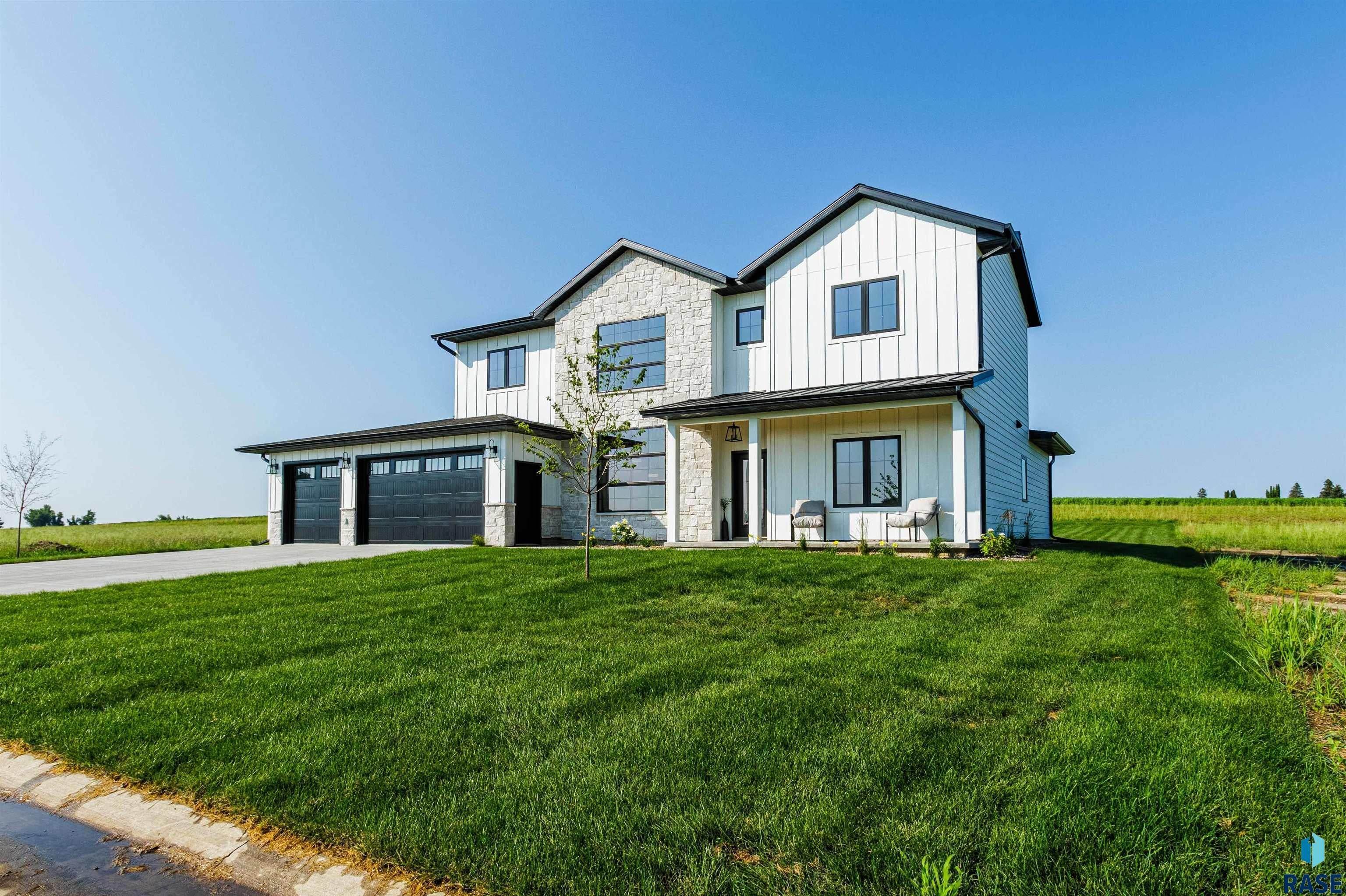 507 Mill Pond Rd, Rock Rapids, Iowa, 51246, United States, 5 Bedrooms Bedrooms, ,3 BathroomsBathrooms,Residential,For Sale,507 Mill Pond Rd,1624413