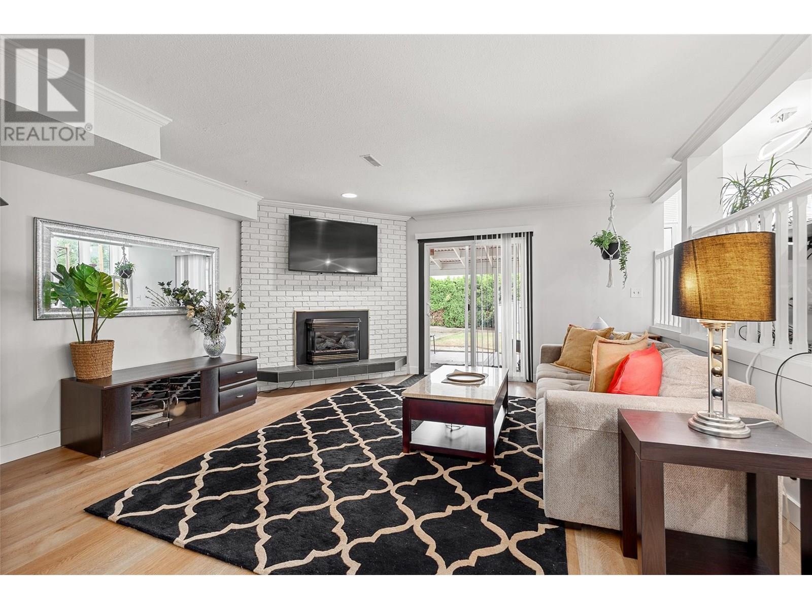 KELOWNA, British Columbia, V1X 5W5, CA, 3 Bedrooms Bedrooms, ,2 BathroomsBathrooms,Residential,For Sale,1950193