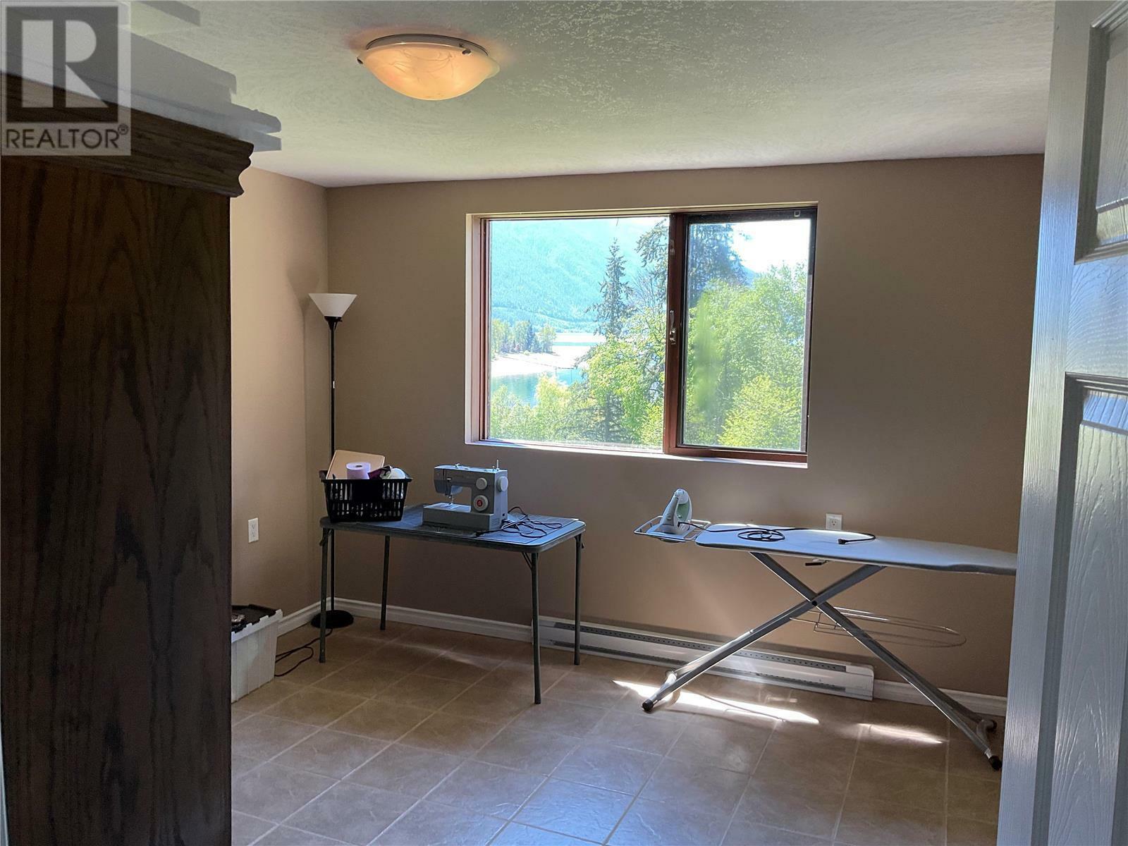 BURTON, British Columbia, V0G 1E0, CA, 4 Bedrooms Bedrooms, ,3 BathroomsBathrooms,Residential,For Sale,1836821