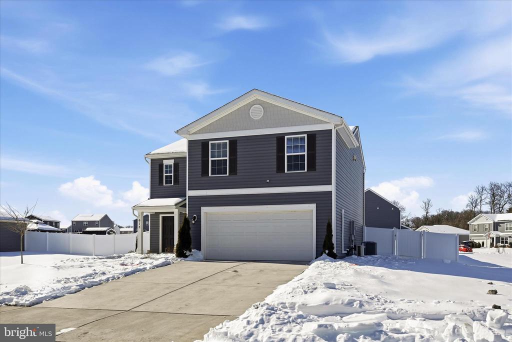 Berryville, Virginia, 22611, United States, 4 Bedrooms Bedrooms, ,3 BathroomsBathrooms,Residential,For Sale,2015067