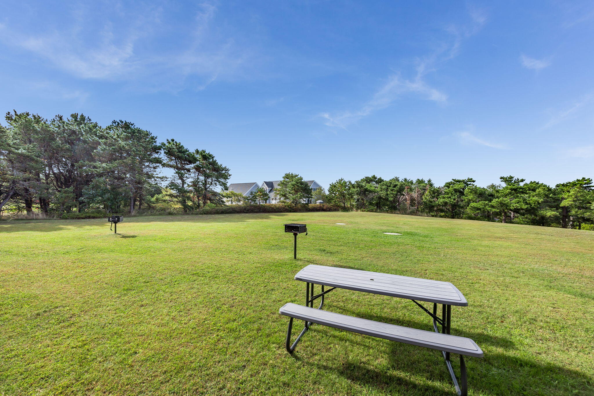  Private Deck, Pool, and Easy Ownership in North Truro - 物件實景